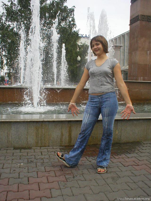 post-1095496-1123579562_thumb.jpg